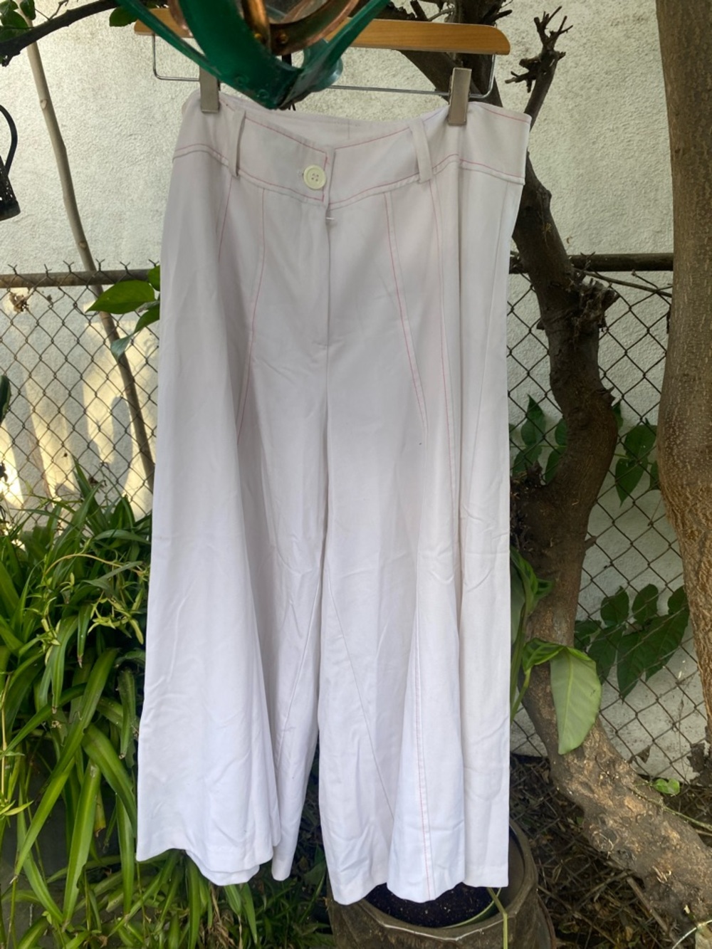 Wide Leg High-Rise Pants in White with Pink Stitching